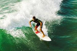 开云体育下载-阿坎吉的钢铁意志，欧冠半决赛之夜，他如何以持续杀伤改写战局