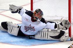 开云体育官网-绝境翻盘！哈斯车队惊天逆转阿斯顿马丁，拉塞尔惊艳四座展现王者风范