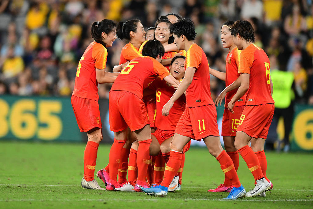 冠军争夺战：中国女足队与强敌激烈对决的简单介绍
