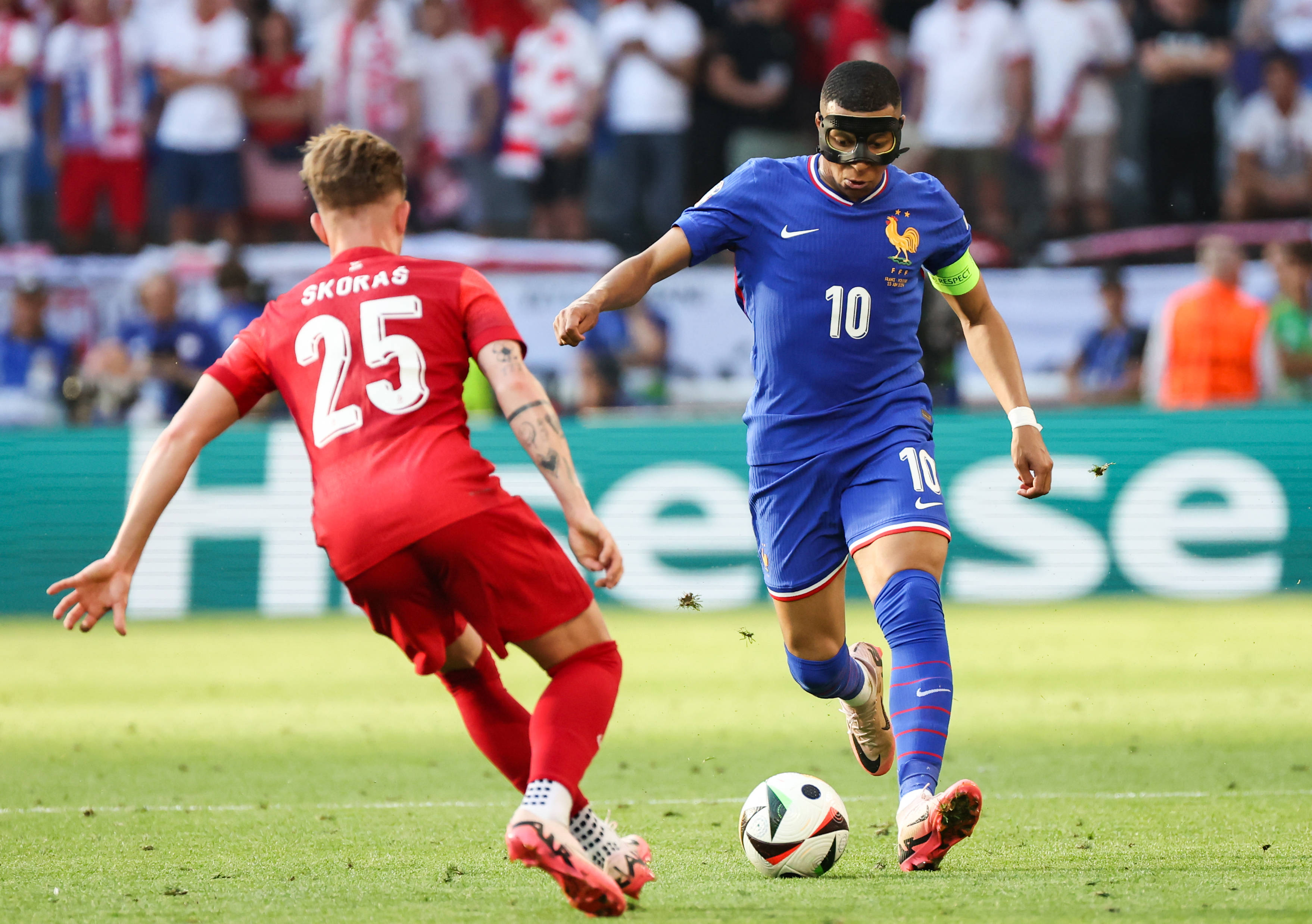 法国击溃意大利,连胜欧洲国家杯预选赛小组赛 法国击溃意大利,连胜欧洲国家杯预选赛小组赛