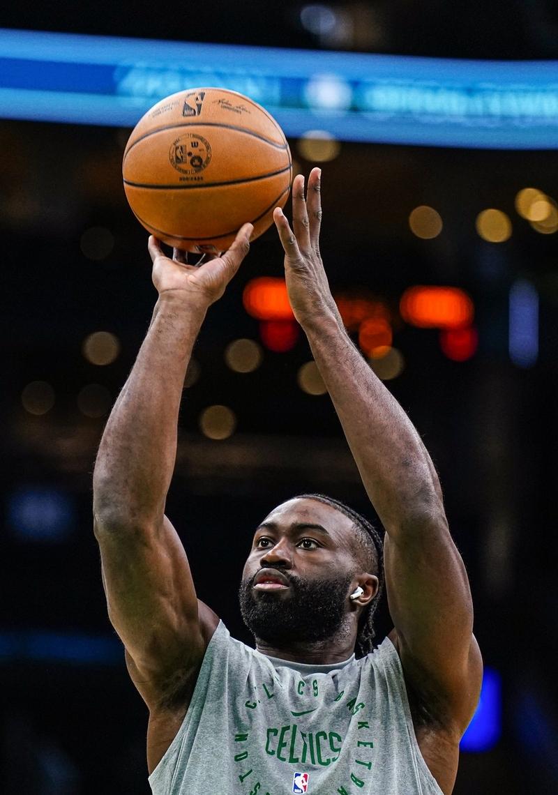 勇士B队轻取菲律宾男篮，杰伦·布朗高光表现的简单介绍