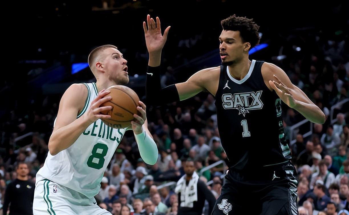 凯尔特人B队碾压快船，萨姆·米切尔一己之力扛起全队的简单介绍