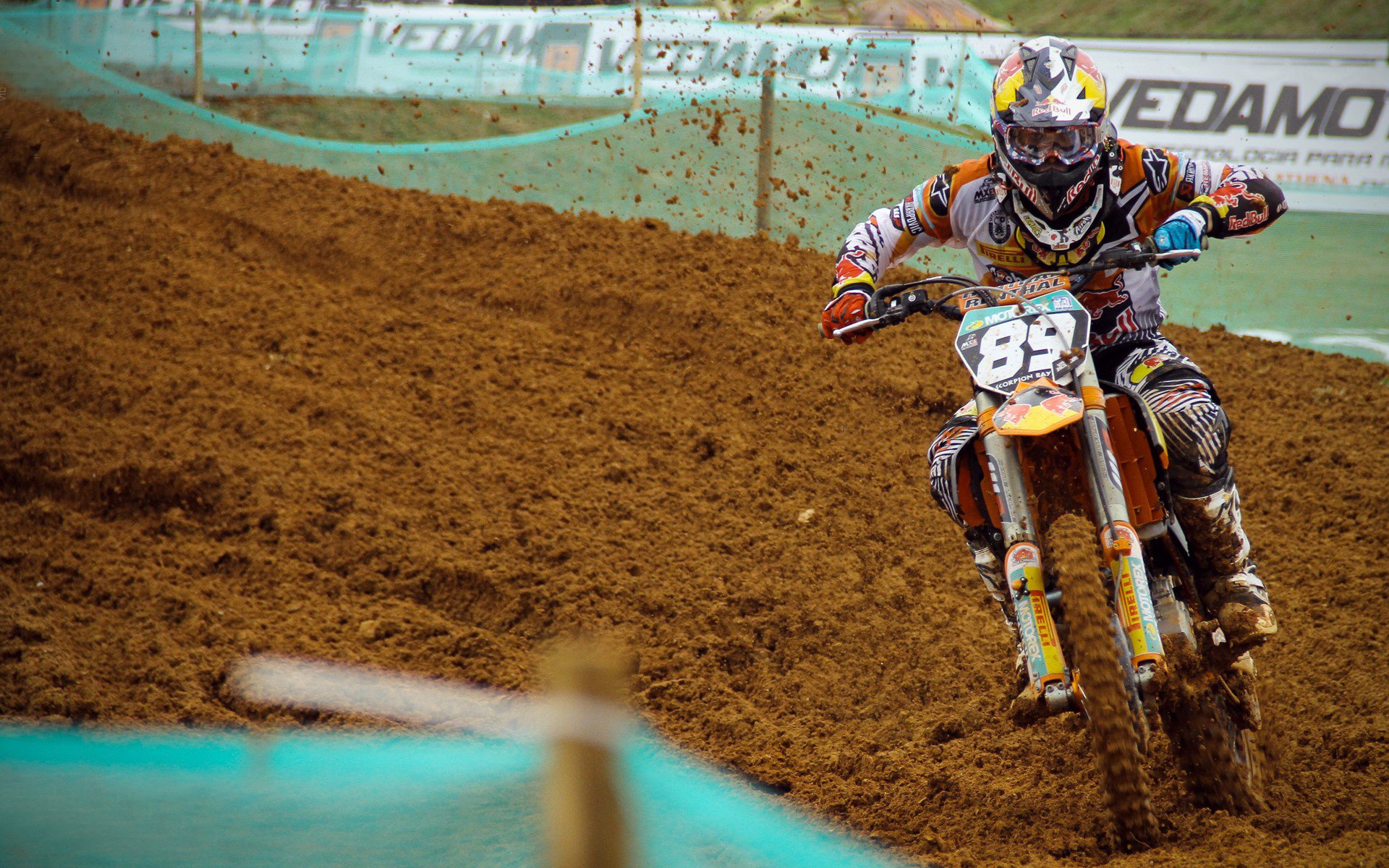 法比尼奥点射一锤定音，喀麦隆强势晋级送别牙买加