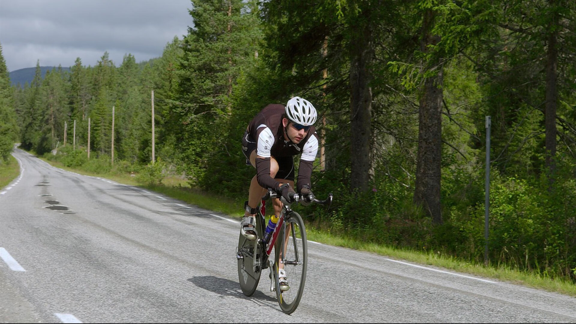 当骑士的铁蹄遇上孟菲斯的坚城，哈利伯顿用一场完美演出，重新定义唯一