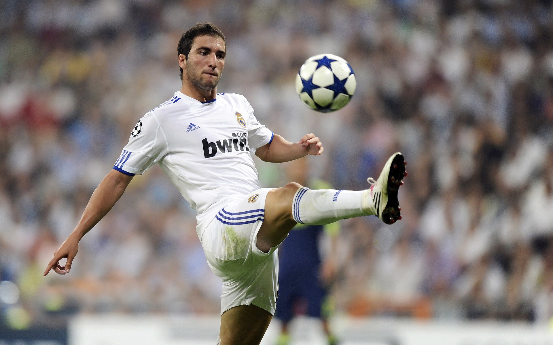 绝杀之夜与孤独王座,当马来西亚改写历史,安赛龙超越传奇